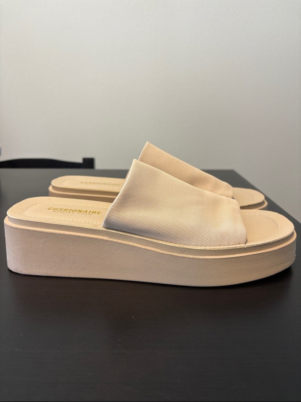 Cushionaire Beige Mesh Slide Sandals - Picture 3 of 5